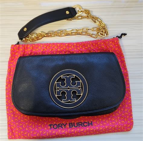 amanda logo clutch tory burch